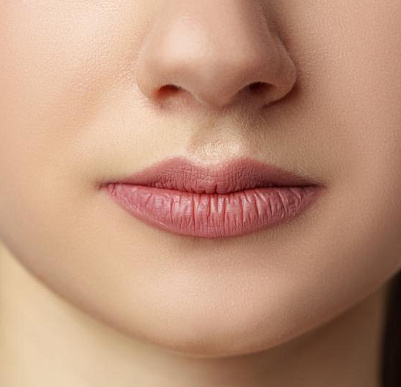 Боитесь герпеса при перманентном макияже губ?