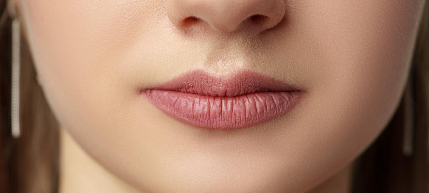 Боитесь герпеса при перманентном макияже губ?